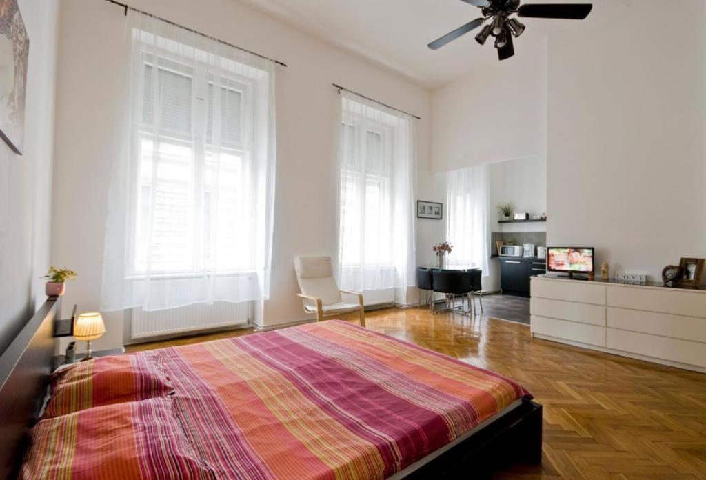 Balcony Apartment Βουδαπέστη Εξωτερικό φωτογραφία