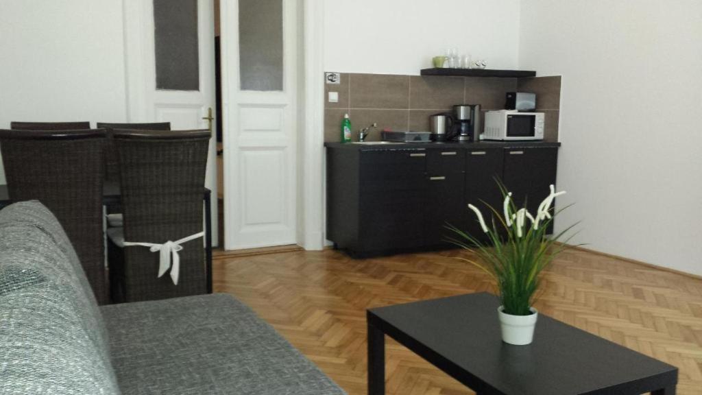 Balcony Apartment Βουδαπέστη Εξωτερικό φωτογραφία